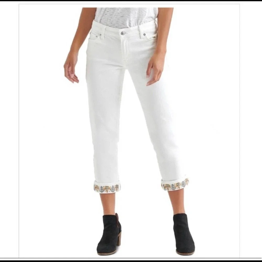 NWT Lucky Brand Sweet Crop Embroidered Jeans 16/33 - Picture 1 of 9